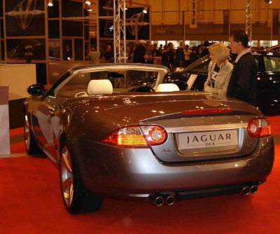 Jaguar XK R : click to zoom picture.